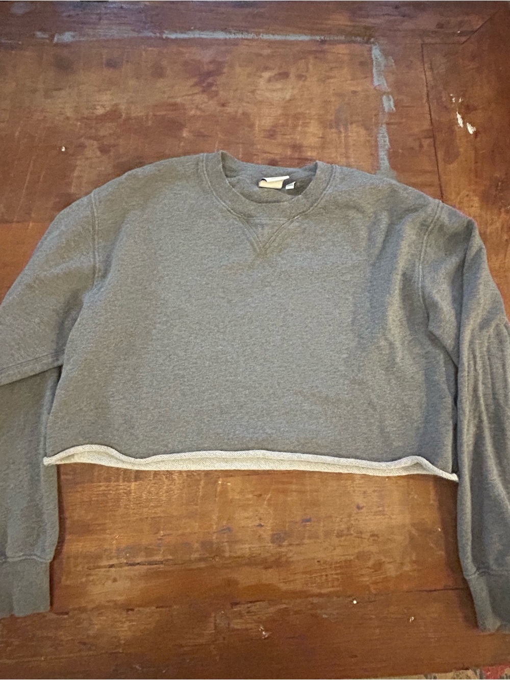 Women’s Grey Cropped Crewneck Aritzia Sweater